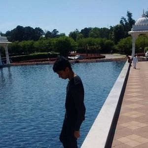 Meet your Posher, Devin